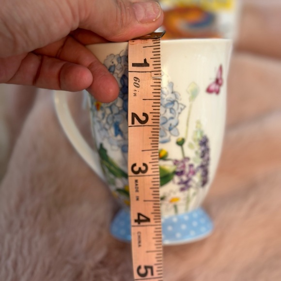 NWT Burton & Burton Floral Egg Blue Hydrangea Mug / Fondanista Vintage - Picture 6 of 10